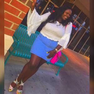 Meet your Posher, Vanessa